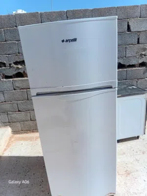 ثلاجة عمودية