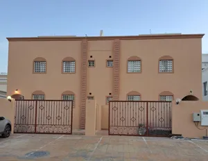 سكن موظفات بموقع ممتاز جدا في المعبيلة خلف نيستو و بدخل جيد جدا وقابل للتطوير