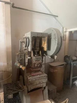 Glasses manufacturing equipment for sale