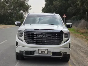 GMC SIERRA DENALI ULTIMATE GCC