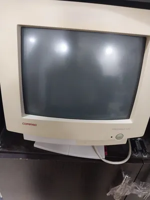 شاشة كمبيوتر قديمة شغالة old computer crt screen moniter 90s