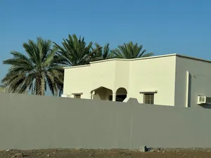 200 m2 3 Bedrooms Townhouse for Rent in Al Sharqiya Bidiya