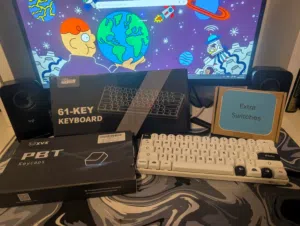 Royal Kludge RK61 Custom Mechanical Keyboard – Modded (Foam Tape) + Extra Switches & Keycaps