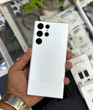 بأقل سعر : Samsung S22 ultra 256gb هاتف نظيف جدا بحالة الوكالة بدون اي شموخ أو مشاكل مع ضمان