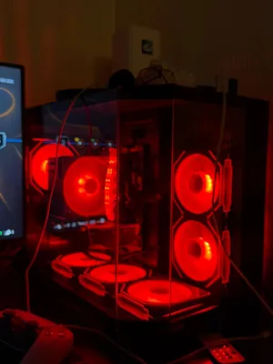 للبيع pc جديد استعمال شهر