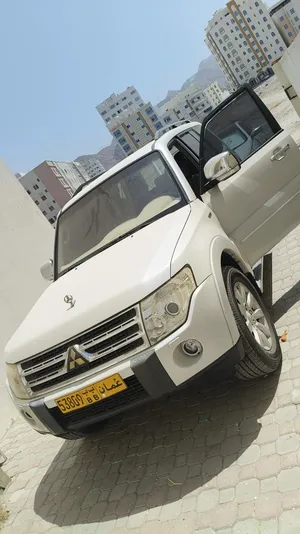 باجيرو للبيع نضيف موديل 2009