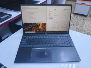 Dell vostro 7590 I7 9750H 16GB DDR4 512 GB SSD Intel Graphics UHD 630 8GB NVIDIA GTX 1050 3GB 15.6FH