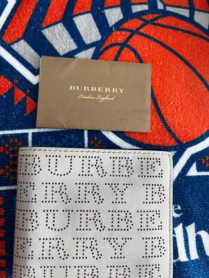 Original Limited Edition Burberry Wallet + Certificates of authentication