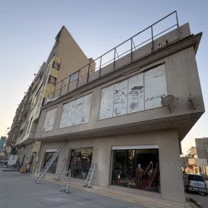 مبنى استثماري مميز للبيع