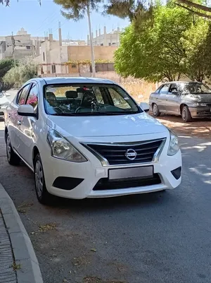 نيسان صني موديل 2023 لون ابيض فحص كامل جمرك حديث ممشى 72000 كم