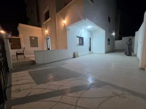 للبيع شقه بناء جديد لم تسكن بمدينه العقبة سوبر ديلوكس