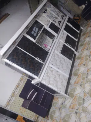 كاونتر نضيف وجديد للبيع