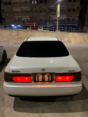 للبيع كراون 2002
