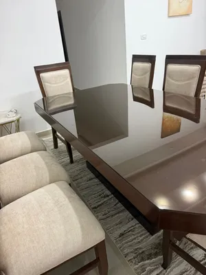 طاولة سفره مع 8 كراسي