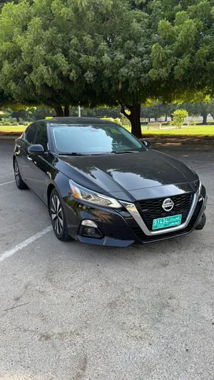 Used Nissan Altima in Al Batinah