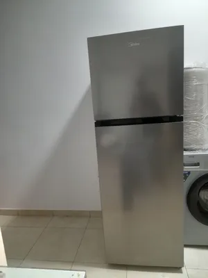 ثلاجه من Midea