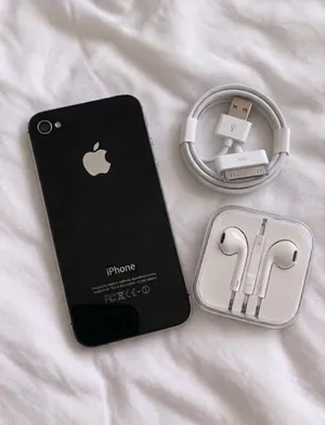 Appel Iphone 4s Black Old school With Accessories