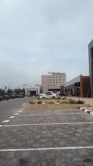 أبحث عن بيع بنايه سكني تجاري في مسقط الحيل الخوض السيب