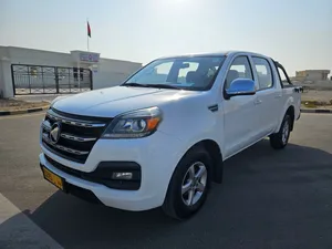 Used Toyota Hilux in Al Batinah