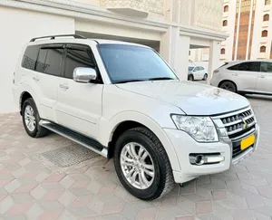 Mitsubishi Pajero 2020 3.8L V6 GLS 4X4 Mint condition, GCC Specs.