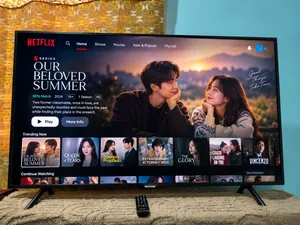 Samsung 49 Series 7 4K UHD Smart TV – UA49NU7100K