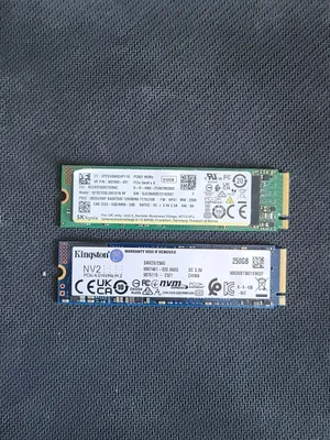 متوفر قطعتين NVMe M.2