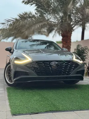 سيارة هيونداي سوناتا 2020 موديل أسمنتي فاخرة ومرخصة بسعر مناسب