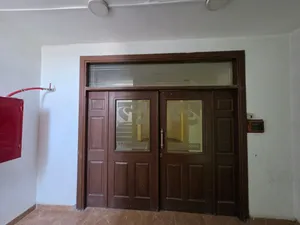 طابق تجاري كامل للايجار في الجبيهة مساحة 560 متر مربع تقسيم مكاتب