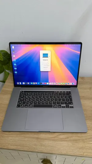 MacBook Pro /core i9/512 ssd/32 ram/16 inch