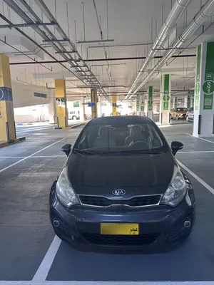 Kia Rio Hatchback 2013  للبيع: كيا ريو هاتشباك 2013