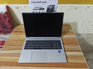 HP EliteBook 860 G9 i5-1235U RAM.8GB DDR5 SSD.256GB
