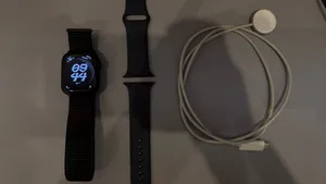 *URGENT* Apple Watch Series 8 45MM 94% BH With Charger Multiple Bands ( Negotiable )