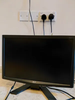 شاشة acer 22 بوصه