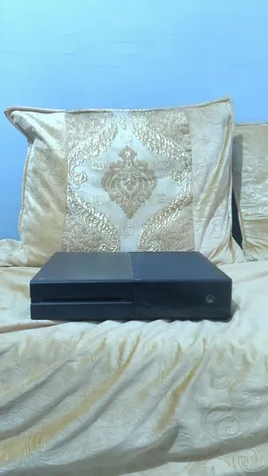 XBOX Oen سنة الصنع 2015 11 الله يبارك فيها 1 مليطا السعر 24000Da