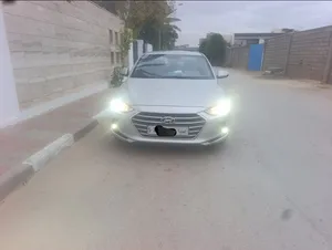 هيونداي افانتي 2017