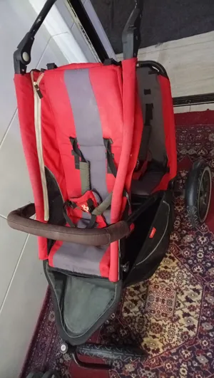 عربة أطفال للتوائم ماركة phill&teds