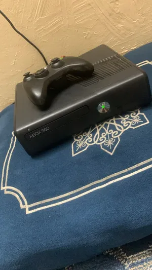 Xbox 360 with controller