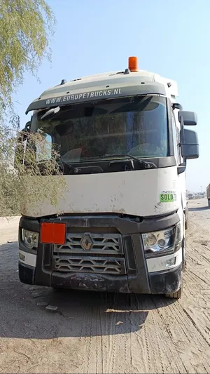 Renault t460 2016 model heavy duty truck Double chasis 4x2 on kamani.12x24 brand new tyres.