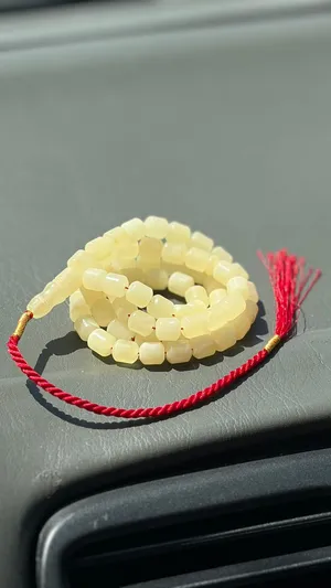 مسباح كهرمان اوكراني حر ملطخ