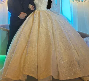 فستان زفاف فاخر Wedding dress