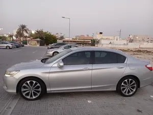 للبيع هوندا اكورد 2014 V6 3500