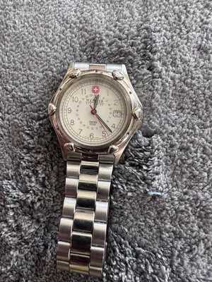 Analog Quartz Swiss Army watches for sale in Dhofar