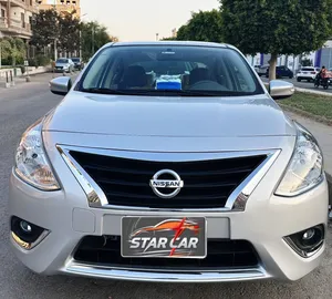 Sedan Nissan in Giza