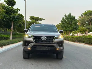 Toyota Fortuner VXR V6 GCC full option model 2024