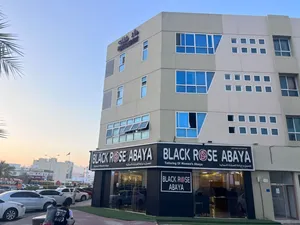 محل تجاري للإيجار – موقع مميز العامرات السادسة Shop for Rent – Prime Location Al Amerat 6