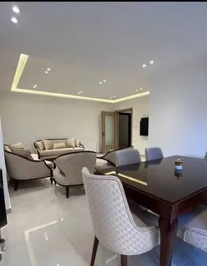شقة مميزة مفروشة للإيجار الشهري في البنيات لم تسكن