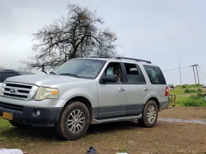 Used Ford Expedition in Muscat
