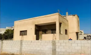 بيت مستقل جاوا حي الخلايله أرض 500م