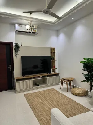 شقة جديدة مفروشة بالكامل
