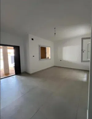 شقة للايجار السراج